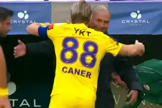 Alex ve Caner'in Sarılmasına Sosyal Medya Yorum Yağdırdı!