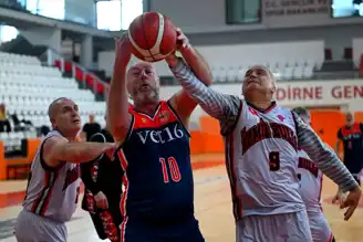 Edirne'de Uluslararası Veteran Basketbol Turnuvası