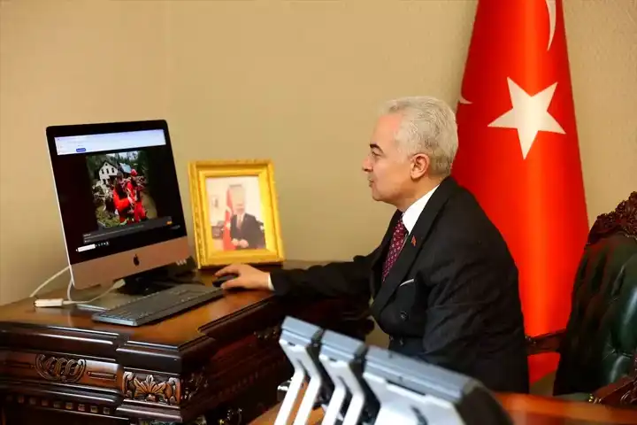 Vali Turan, AA'nın 'Yılın Kareleri'ni Seçti
